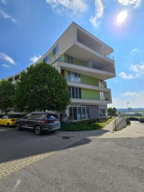 Apartment Majko with free parking